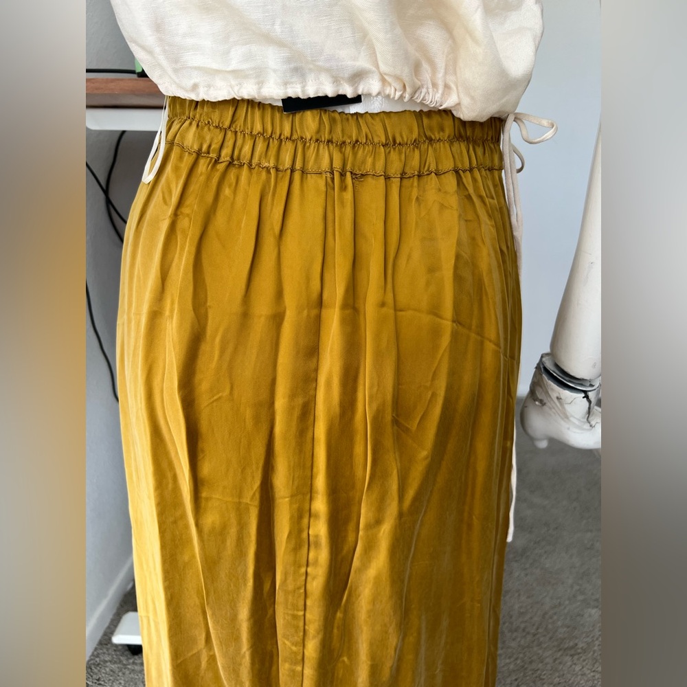 Amour Vert Gold Blaze Midi Skirt Yellow Cupro Silk- SUPER CUTE! - Picture 8 of 14
